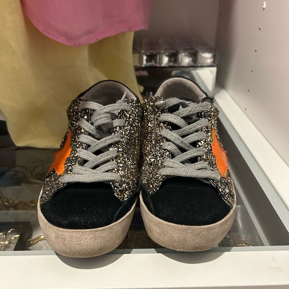 Black and orange golden goose sneakers - Picture 2 of 4